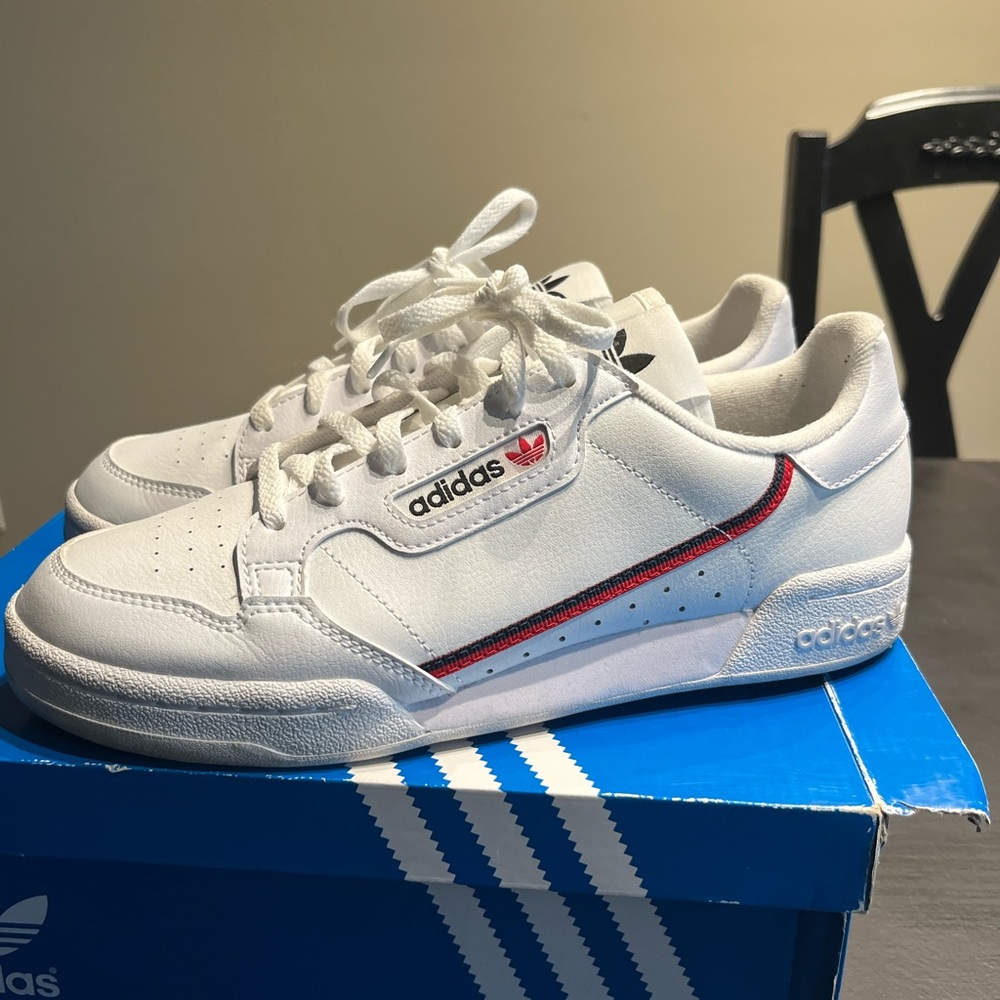 Adidas Continental